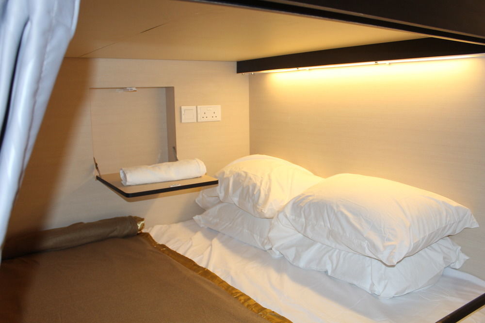 7 Wonders Boutique Capsule Hotell Singapore Exteriör bild